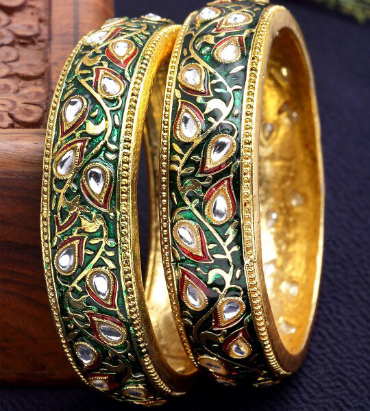 Karatcart Set Of 2 Gold-plated Kundan-studded Antique Bangles