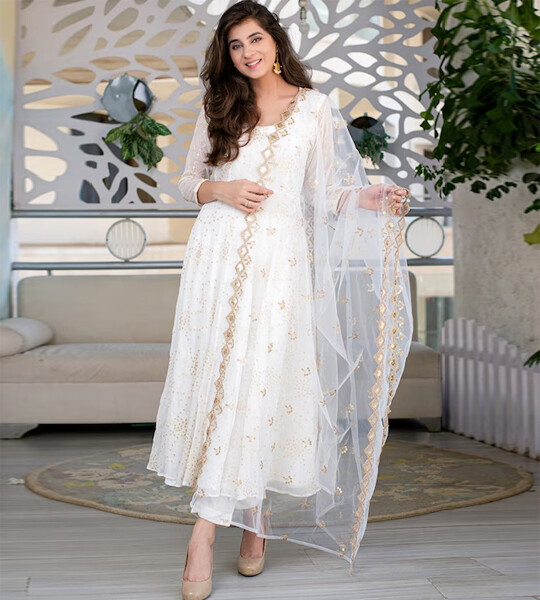 Ethnic Motifs Embellished Anarkali Kurta With Trousers & Dupatta