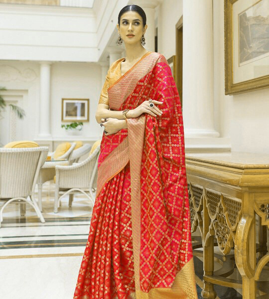 Pink & Gold-Toned Woven Design Zari Silk Blend Patola Saree