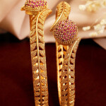 Rubans Set Of 2 Gold-Plated Red Emrald Studded Bangles