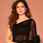 Sangria Black Sequinned Embellished Saree